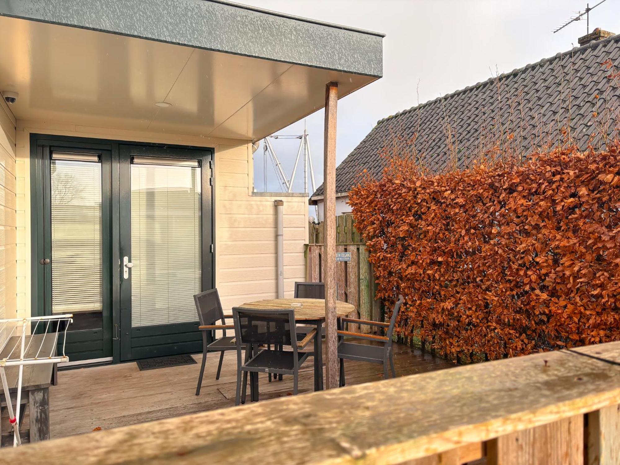 Visserslust Rooms, Apartments And Houseboats Vinkeveen Exterior photo