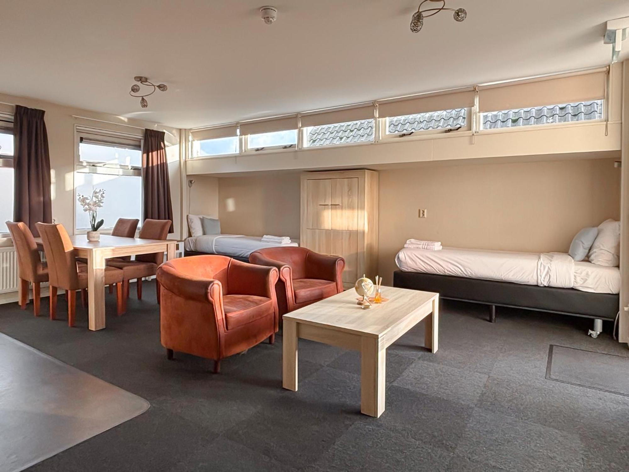Visserslust Rooms, Apartments And Houseboats Vinkeveen Exterior photo