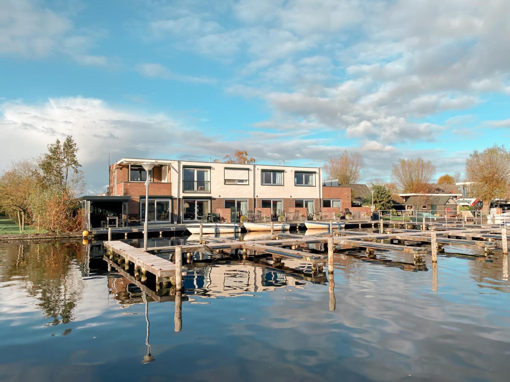 Visserslust Rooms, Apartments And Houseboats Vinkeveen Exterior photo